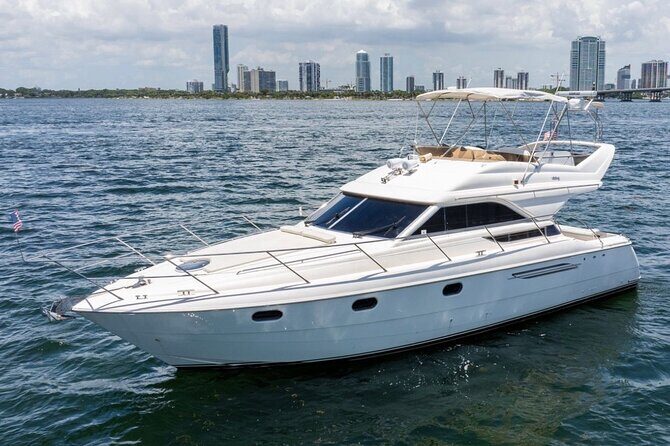 55ft + FREE HOUR Miami Yacht Rental 3 to 6 Hours 13 People - Key highlights before you board