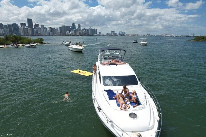 65ft Yacht Charter in Miami - Why a 65ft Miami Yacht Charter Feels Different From a Standard Cruise