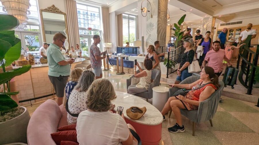 Award-winning Art Deco & Neon Lights Walking Tour - Meeting at The Betsy Hotel and Getting Oriented on Ocean Drive