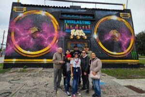 City Tour: Miami, Wynwood, and Little Habana + Cruise Tour - Miami Beach Stop: Fast Orientation and Big-View Photo Moments