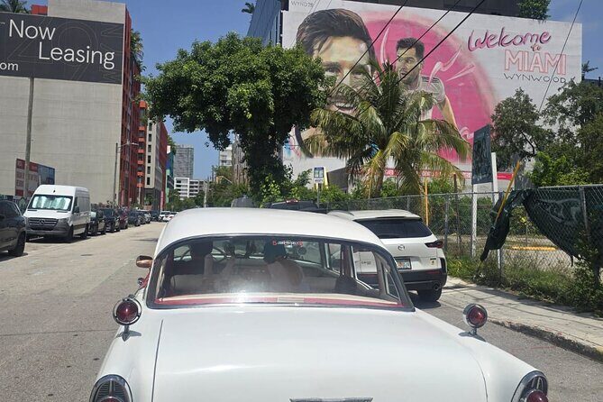 Classic Car Tour around Miami - Palm & Hibiscus Island and the Miami Beach cruise that feels like a time shift