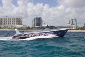 Early Bird Sea Rocket Sightseeing Cruise in Fort Lauderdale - The Sea Rocket Ride: Smooth Speed and a Funny Crew