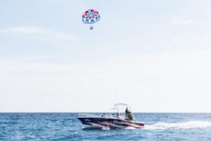 Fort Lauderdale: 90-Minute Parasailing Adventure - Your 90-minute timeline: from check-in to landing back on deck