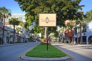 Fort Lauderdale History and Sightseeing Tour on Electric Bike(s) - Waterfront Park and Tennis Center: your “welcome to the city” start