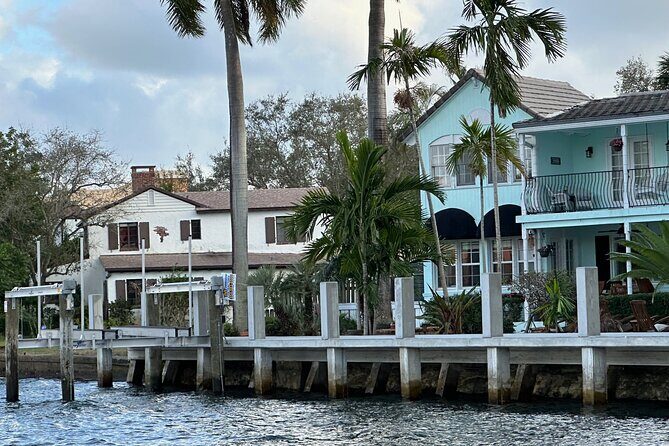 Fort Lauderdale Millionaire Homes Sightseeing Cruise + Free Drink - Free drink details: how to make the included benefit feel worth it