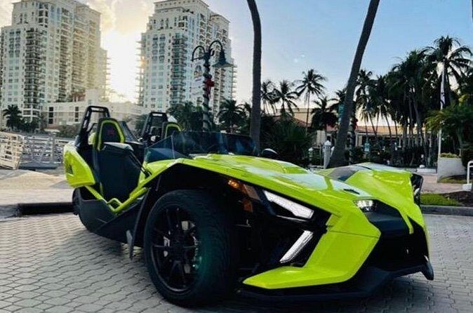 Full 24 hour Slingshot Rental - Two seats, two drivers: rotating without losing the fun