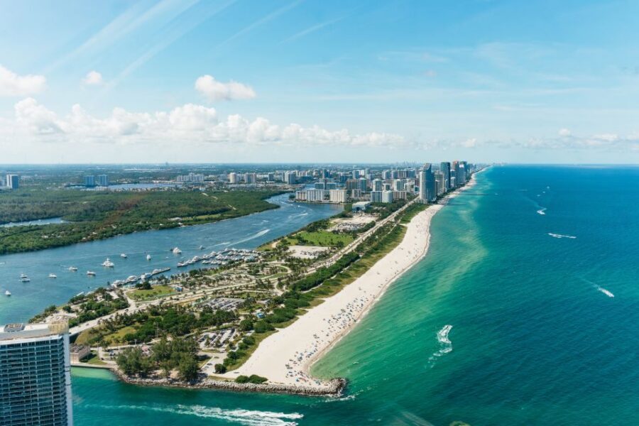 Helicopter Tour: Fort Lauderdale to Miami Beach - Sunny Isles and Haulover Beach: Where the Route Changes the View