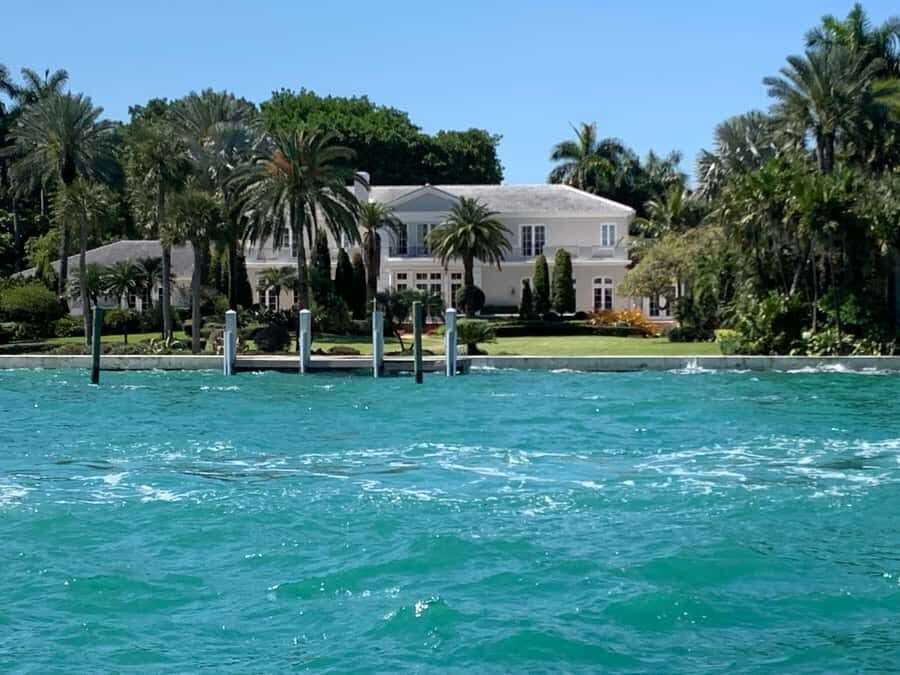 Hop-on Hop-off Water Taxi in Miami and Miami Beach - Quick hits before you go