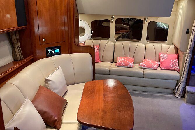 Island Fun Yacht Rental in Miami Beach - Private 40 Cruiser Yacht in Miami Beach: The Real Vibe