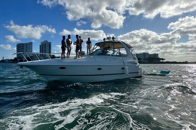 Island Fun Yacht Rental in Miami Beach - A 4-Hour Plan You Can Actually Relax With