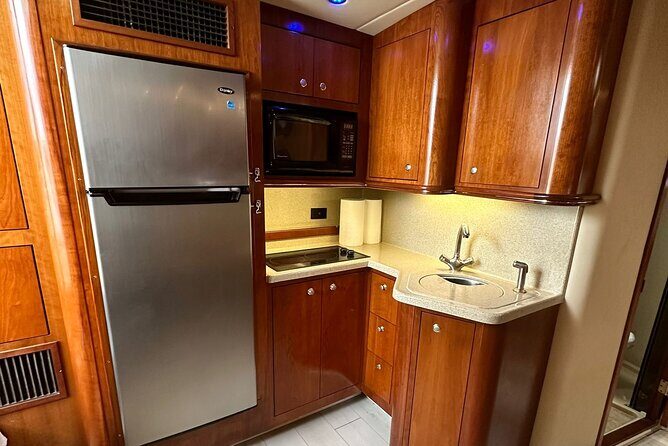 Island Fun Yacht Rental in Miami Beach - Bring Your Own Stuff: Food, Drinks, and Storage That Works