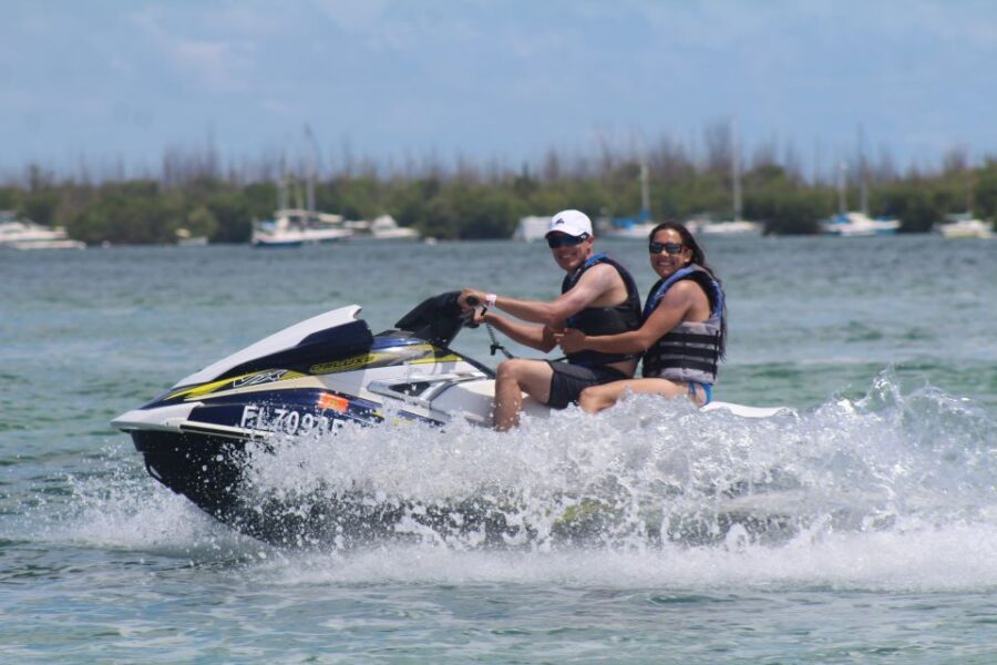 Key West: Jet Ski Island Tour with Sandbar Stop - Getting on the Jetski: The Two-Guide System in Action