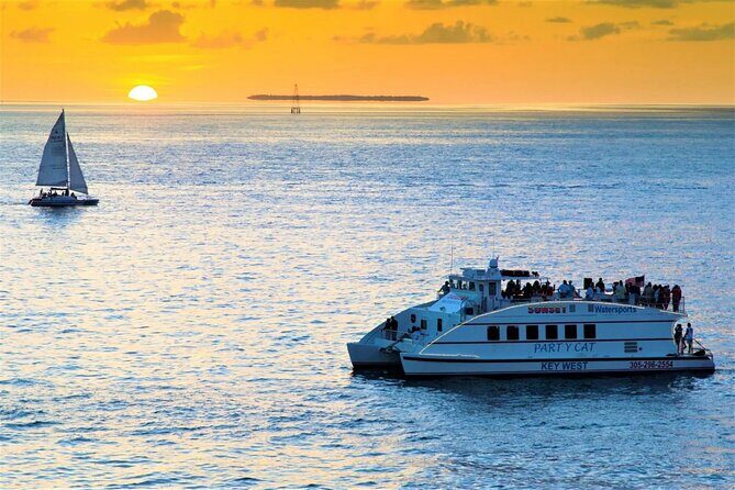 Key West Sunset Buffet Dinner Cruise with Open Bar and Live Music - Checking In at 201 William St: Sunset Bight Before the Cruise