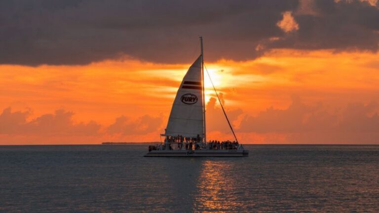 Key West: Sunset Sail with Live Band, Drinks, and Appetizers - Getting Your Bearings: Where to Check In and When to Arrive