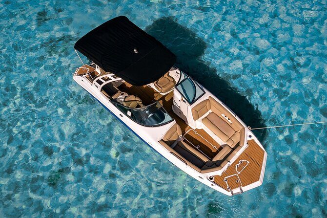 Luxury Private Boat Tour from Miami Beach - Sunset Islands photo window: make your skyline moment count