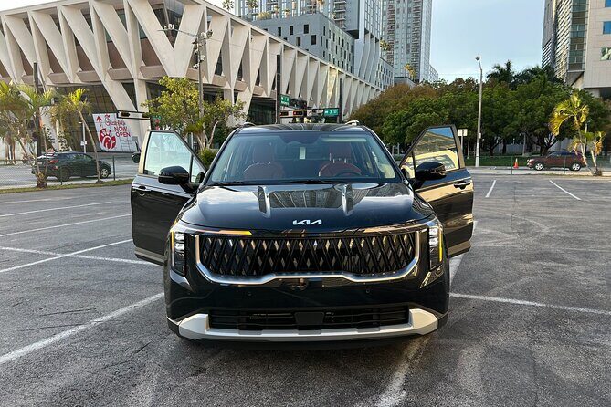 Luxury Transportation Service in Miami - Comfort in South Florida: air-conditioning and luggage room