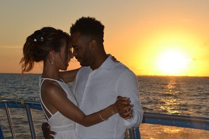 Marathon: Historic 7-Mile Bridge Sunset Cruise - Quick highlights you’ll feel right away