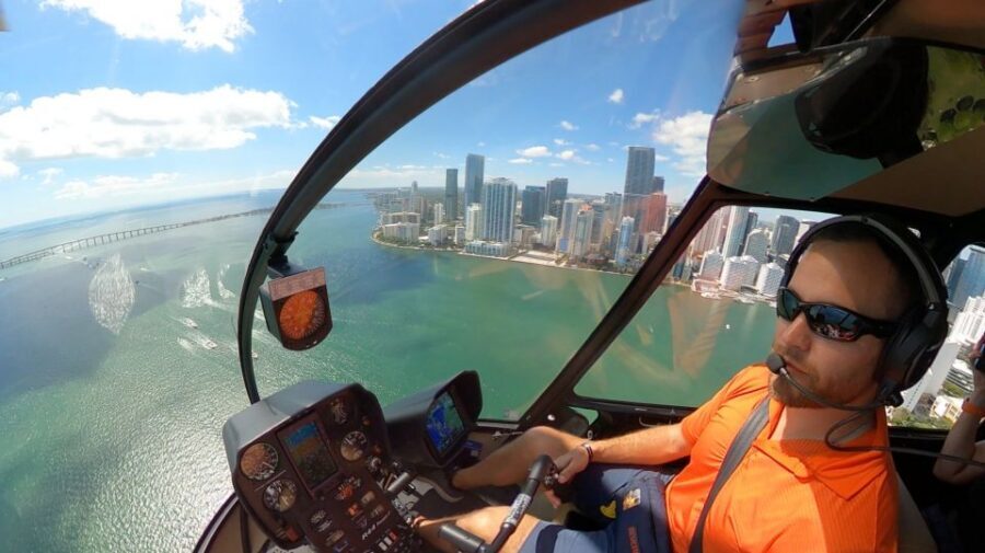 Miami: 30-Minute Helicopter Tour - Beach, Downtown & Islands - Coconut Grove and the Green Belt Effect