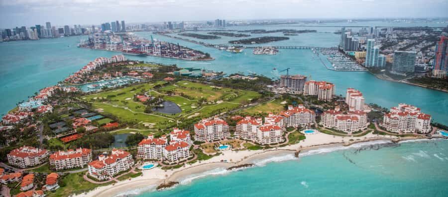 Miami 50-Minute Airplane Tour: Beaches, Islands & Downtown - Fisher Island and South Beach: beach icons in a single glance