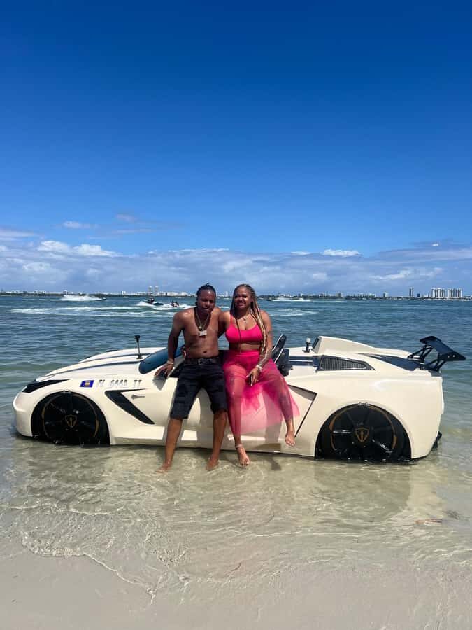 Miami Beach: 1 Hour Jetcar Rentals & 30min Celeb Boat Tour - 1-hour Jetcar ride: up to 60 mph along the coast