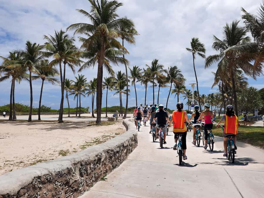 Miami Beach: Guided Bike Tour with Food Tasting (Adults) - Starting at Caffe Umbria: Bikes, Helmets, and a Smooth First Stop