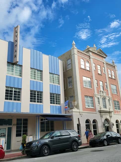 Miami Beach/ Miami: private city tour - South Beach and Ocean Drive: Getting the vibe without missing the basics