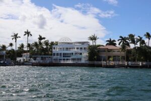 Miami Biscayne Bay: Sunset Boat Cruise & Millionaire Homes - The route from Bayside Marketplace to Miami Beach Marina (and what you’ll notice)