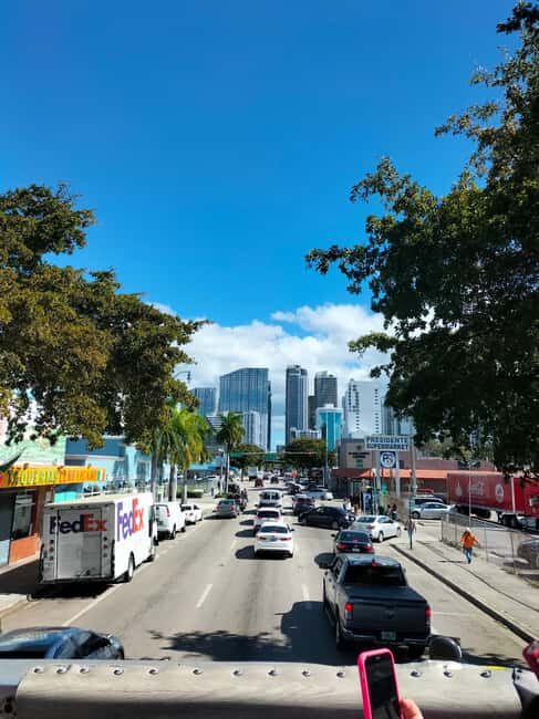Miami: Bus & Boat Ultimate Sightseeing Combo Tour - Getting Your Bearings: Miami by Bus, Then Biscayne Bay by Boat