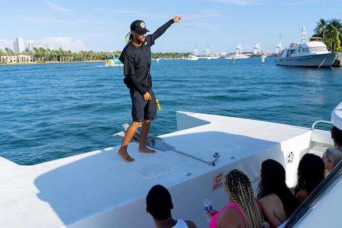Miami Catamaran & Watersports: Jet Ski, Banana Boat & Drinks - Drinks, music, and the party-on-water atmosphere