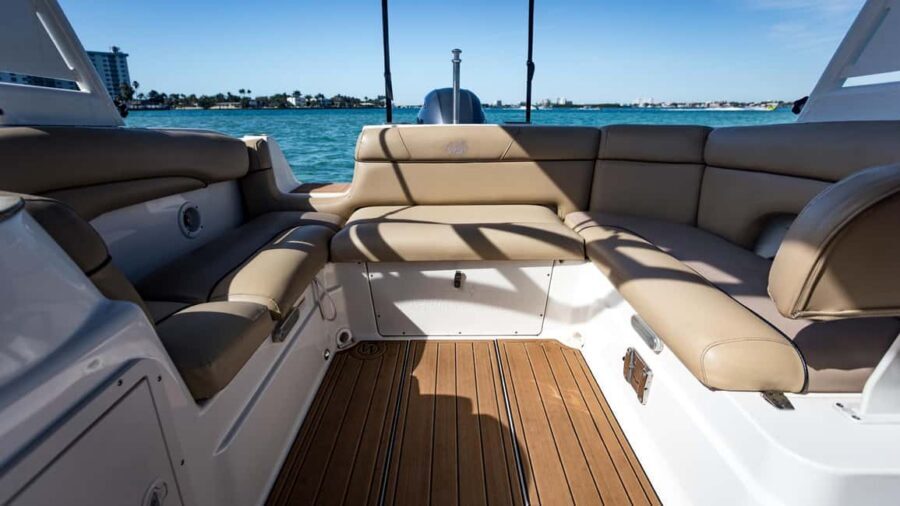 Miami: Celebrity Houses and Star Island Boat Tour - The celebrity-house route: Star, Palm, and Hibiscus Islands