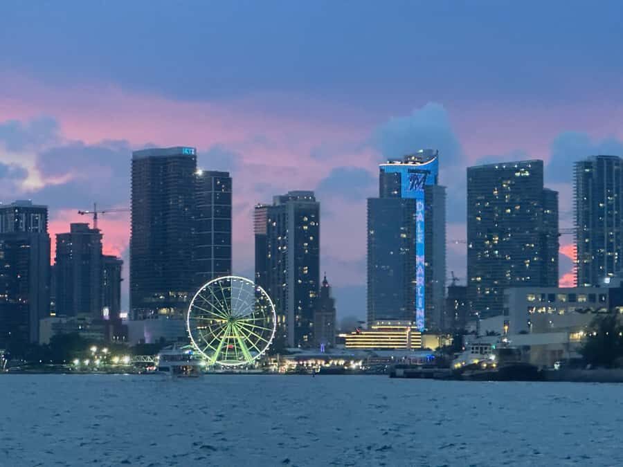Miami Evening Boat Past Millionaire Homes on Water Taxi - The 75-minute route: what you’ll see as the light changes