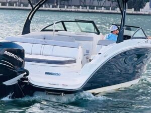 Miami: Guided Boat Tour with Champagne - Planning your “day vs night” choice around Miami’s two best moods