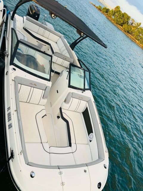 Miami: Guided Boat Tour with Champagne - The money question: what you’re paying, what costs extra, and what you get for it