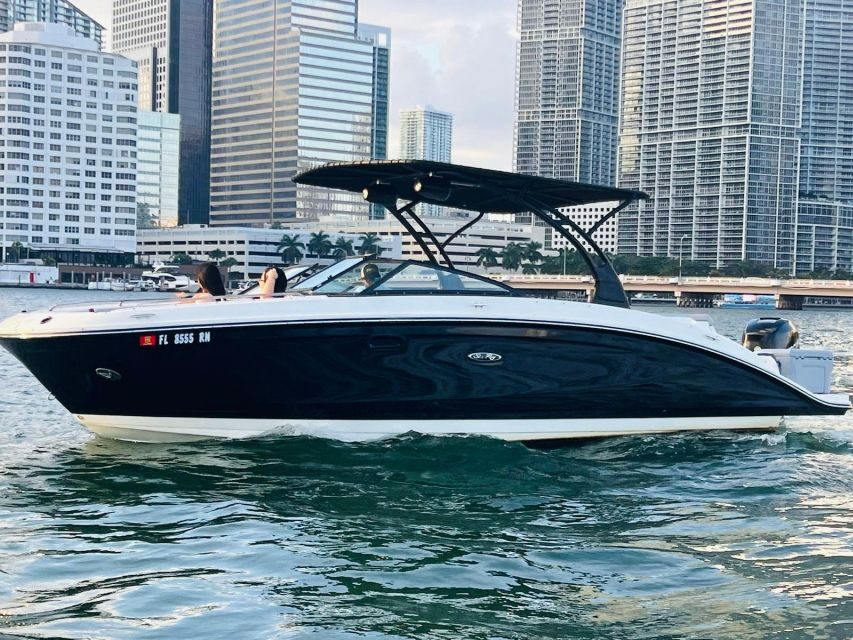 Miami: Guided Boat Tour with Champagne - Miami River and downtown: where the cruise starts to feel like a story