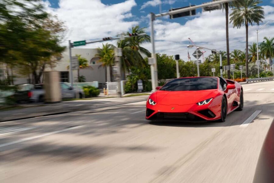 Miami: Lamborghini Huracán Ultimate Driving Tour Experience - The Miami Beach start: briefing to first adrenaline moments