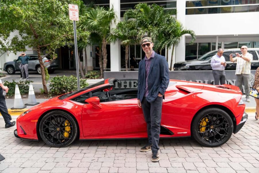 Miami: Lamborghini Huracán Ultimate Driving Tour Experience - Where the tour starts on Collins Ave in Miami Beach