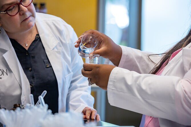 Miami Perfume Making Experience: Express 45 Minutes - The Human Touch: When Your Guide Makes It Memorable