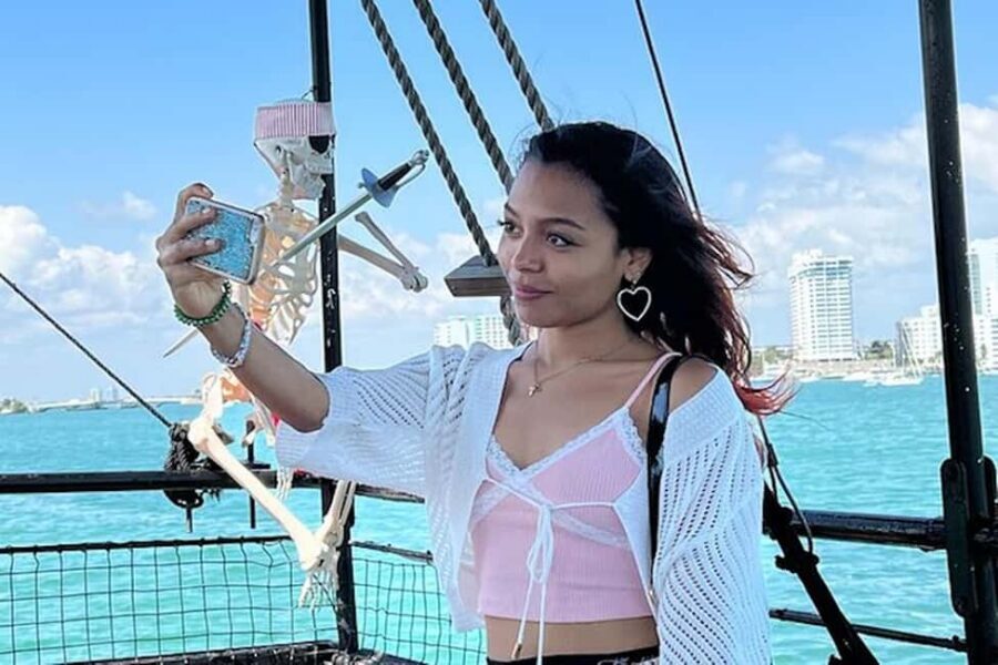 Miami Pirate Boat Cruise: Skyline & Millionaire Homes - Where you’ll board and what to watch for on the day