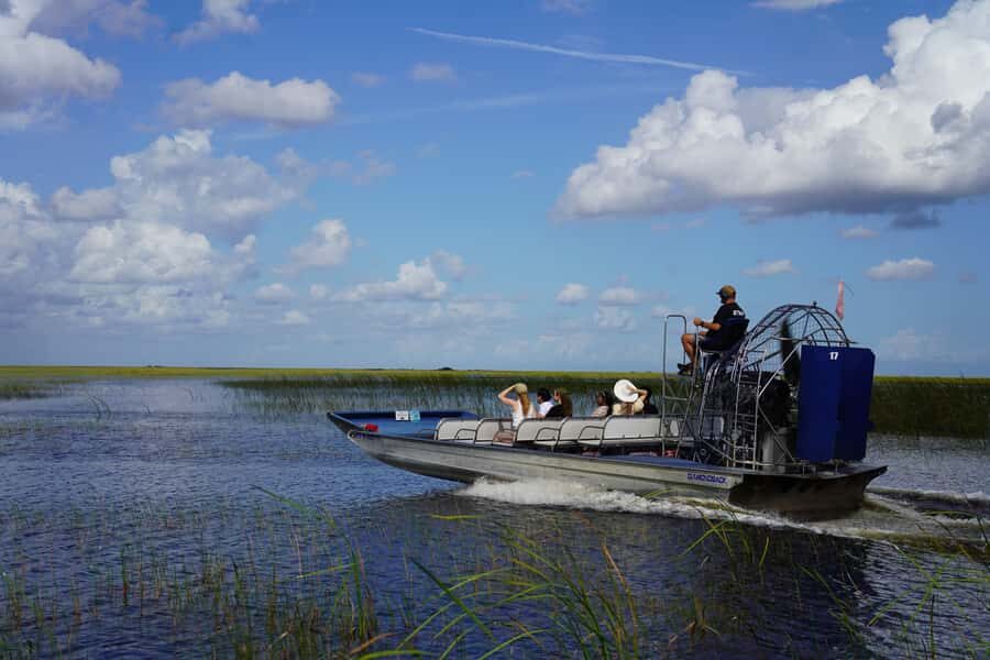 Miami Premium Everglades Driving Tour with Airboat Ride - Optional snack time: keep it simple and local