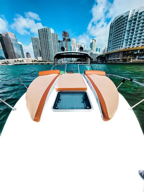 Miami: Private Boat Cruise & Guided Scenic Tour - Why Star Island and Millionaire’s Row are the main event