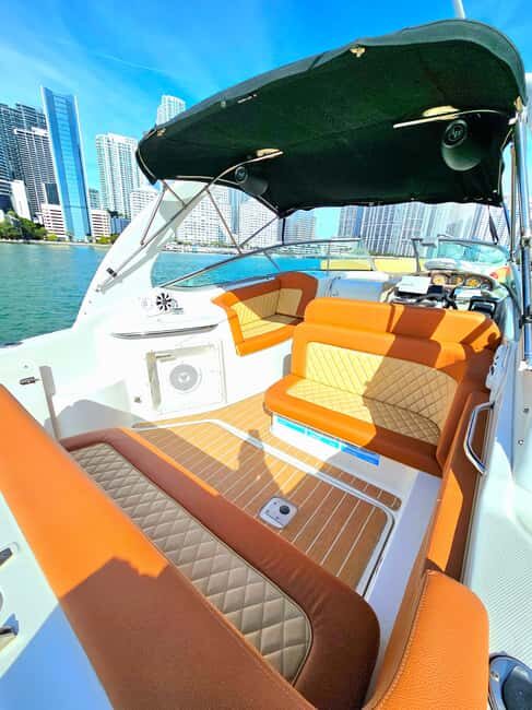 Miami: Private Boat Cruise & Guided Scenic Tour - Port of Miami and Miami Marine Stadium: industry + a longer pause