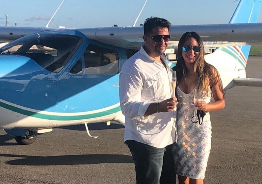 Miami: Private Luxury 50-Minute Airplane Tour with Champagne - Indian Creek, the island chain, and billionaire mansions from above