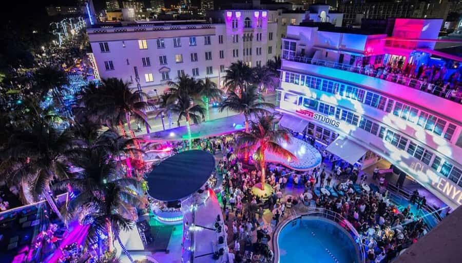 Miami Pub Crawl + Clubbing Experience - Your Route Through South Beach: Four Stops That Build the Night