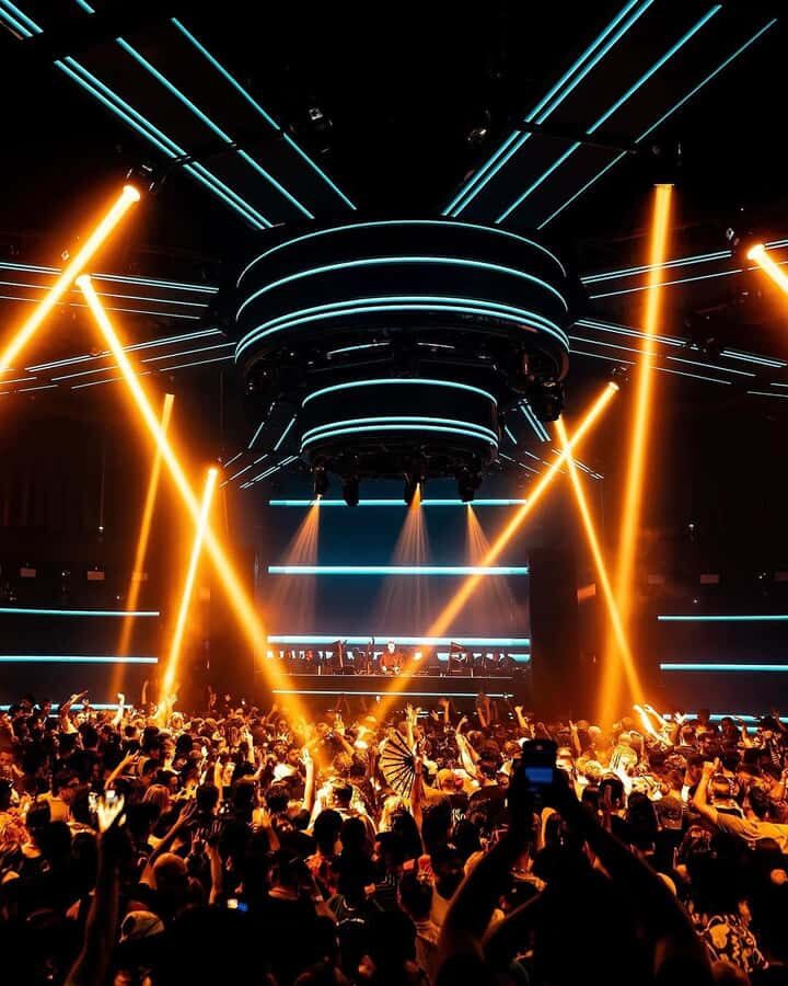 Miami Pub Crawl + Clubbing Experience - A Quick Note on Ratings and What They Suggest