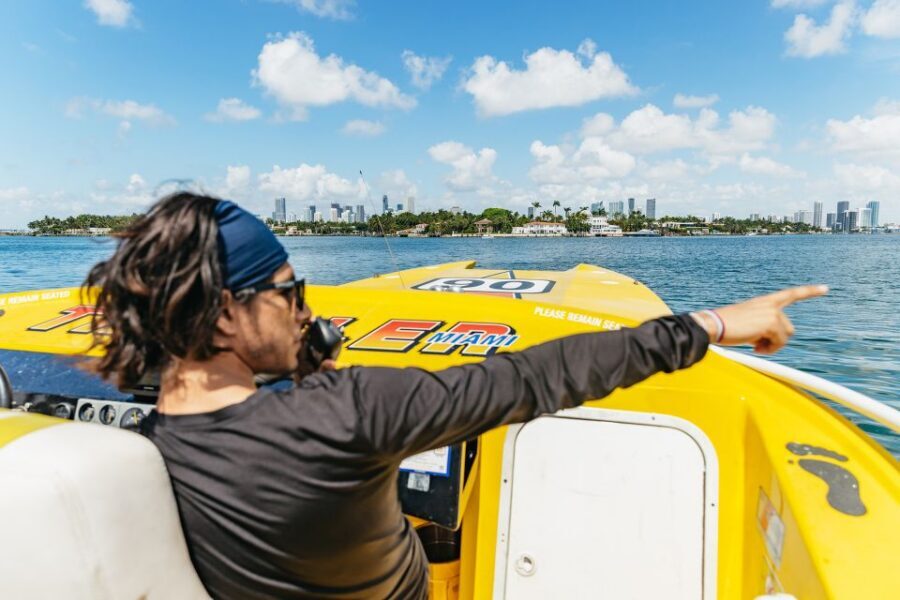 Miami: Sightseeing Speedboat Tour - From Bayside Marketplace to the Atlantic: Timing and Meeting-Point Reality
