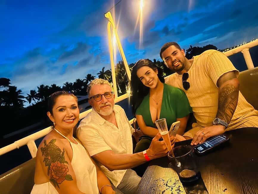 Miami Sunset Champagne Cruise with Skyline Views & Music - The 90-Minute Rhythm: How the Timing Really Feels