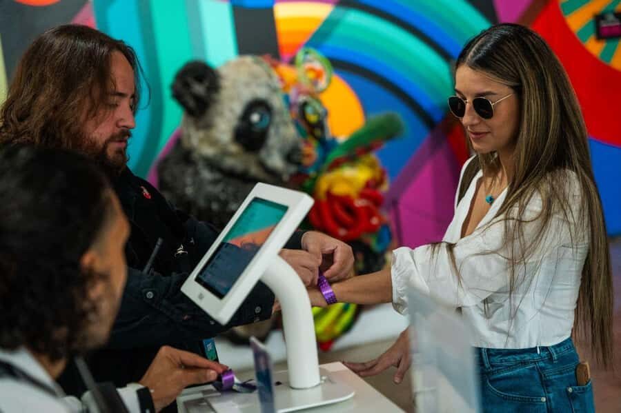 Miami: Wynwood Walls Entry and Neighborhood Buggy Experience - Goldman Global Arts Gallery access and why it’s worth your attention