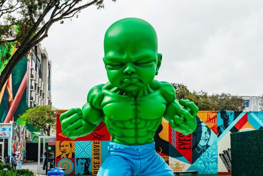 Miami: Wynwood Walls, Galleries, and Murals Guided Tour - Check in fast at the Welcome Center (then park smart)