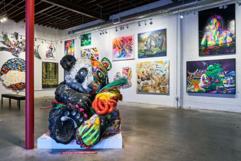 Miami: Wynwood Walls Skip-the-Line Ticket - Skip-the-line entry and the Welcome Center check-in