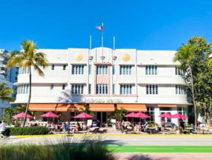Miami's 3 iconic neighborhoods in 3.5h - in French - South Beach Art Deco: apprendre à regarder autrement